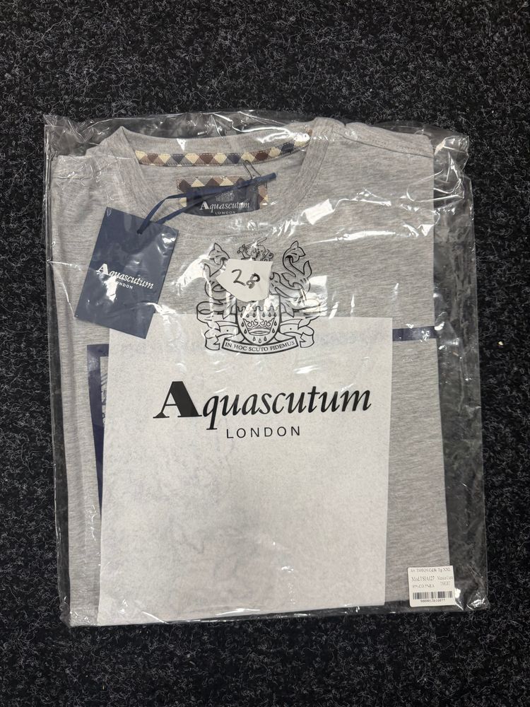 (28) TSIAA127 Aquascutum London Grey Shirt