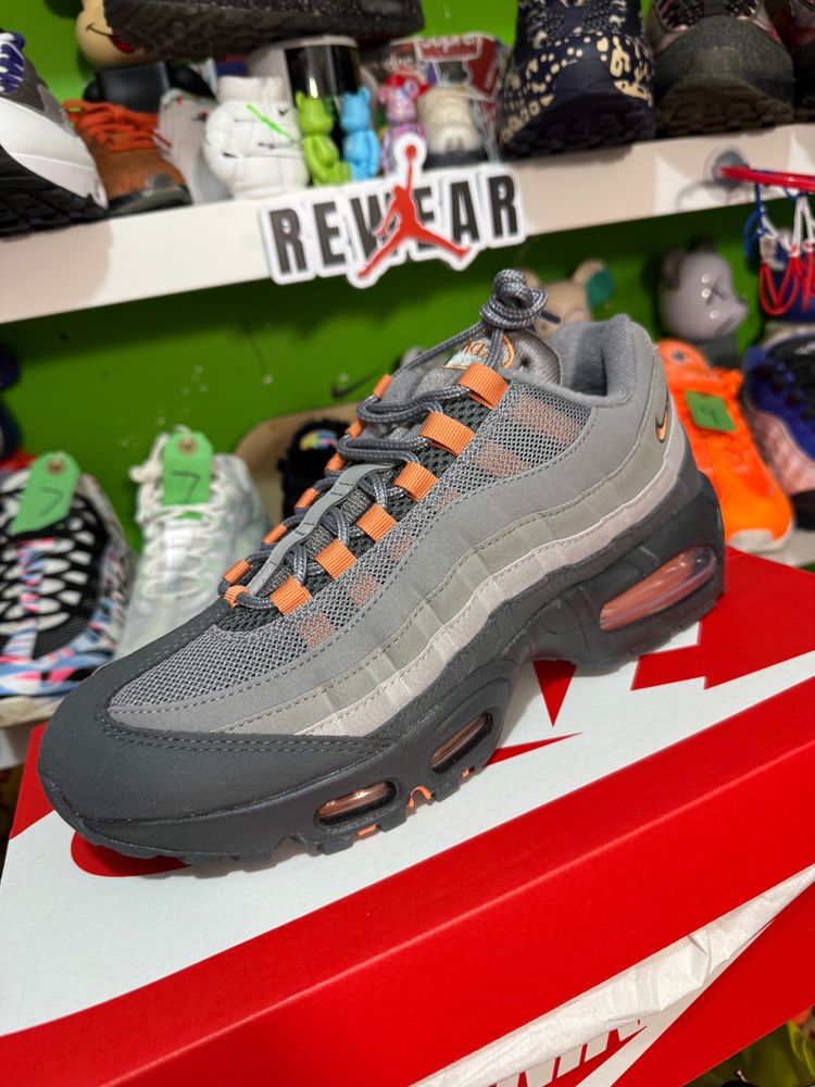 Nike Air Max 95 Sneaker new boxed 8