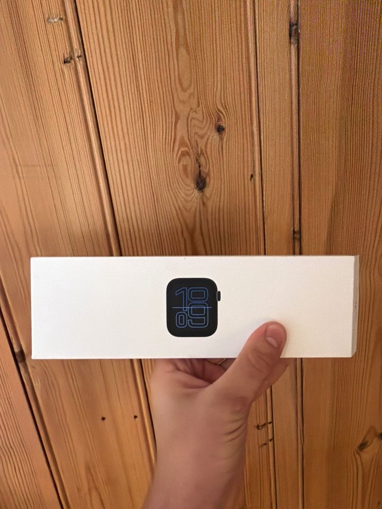 Apple Watch SE Free!
