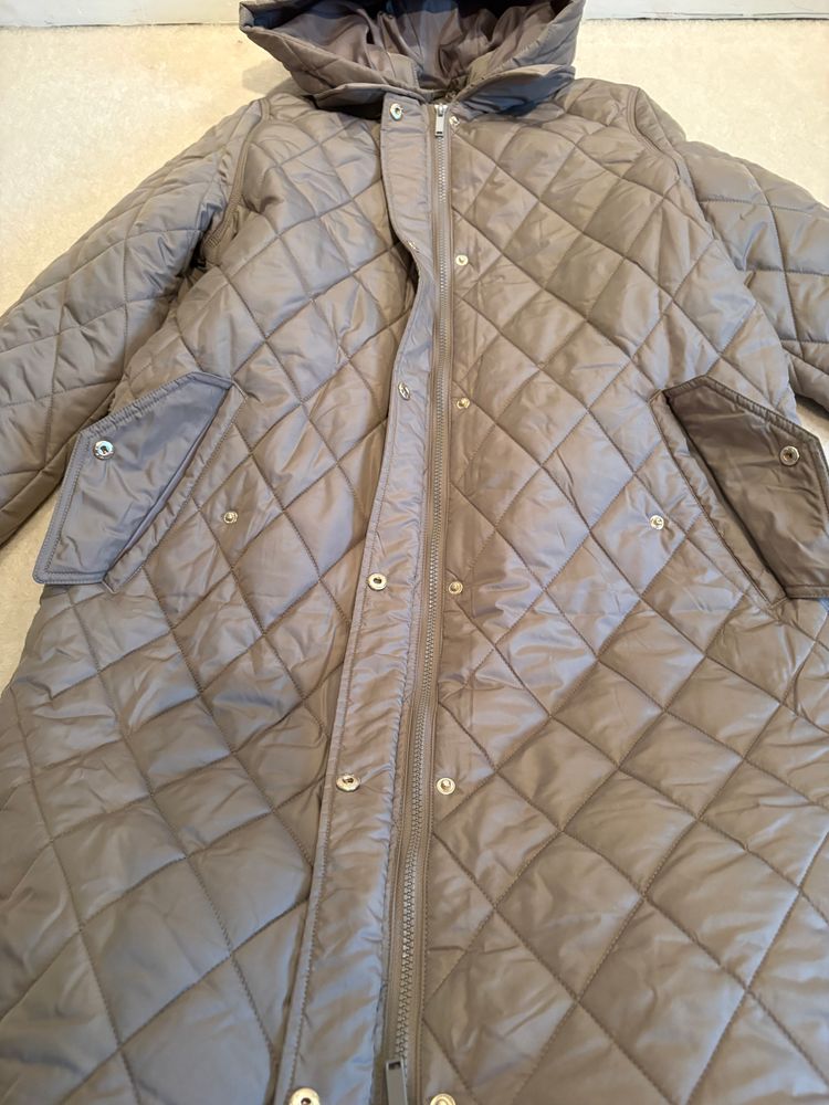 Quilted Long Coat With Hood And Belt image 2