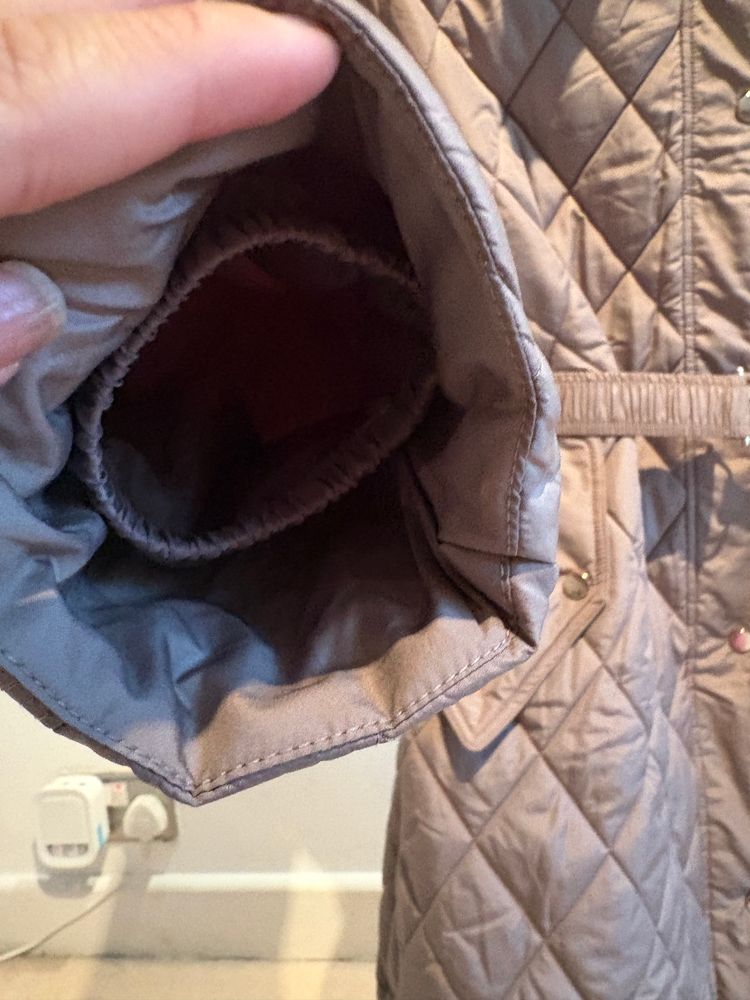 Quilted Long Coat With Hood And Belt image 5