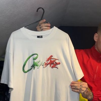 Graphic T-Shirt - M