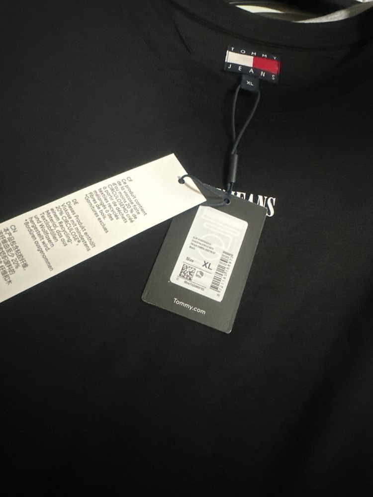 Tommy Jeans Black T-Shirt image 3