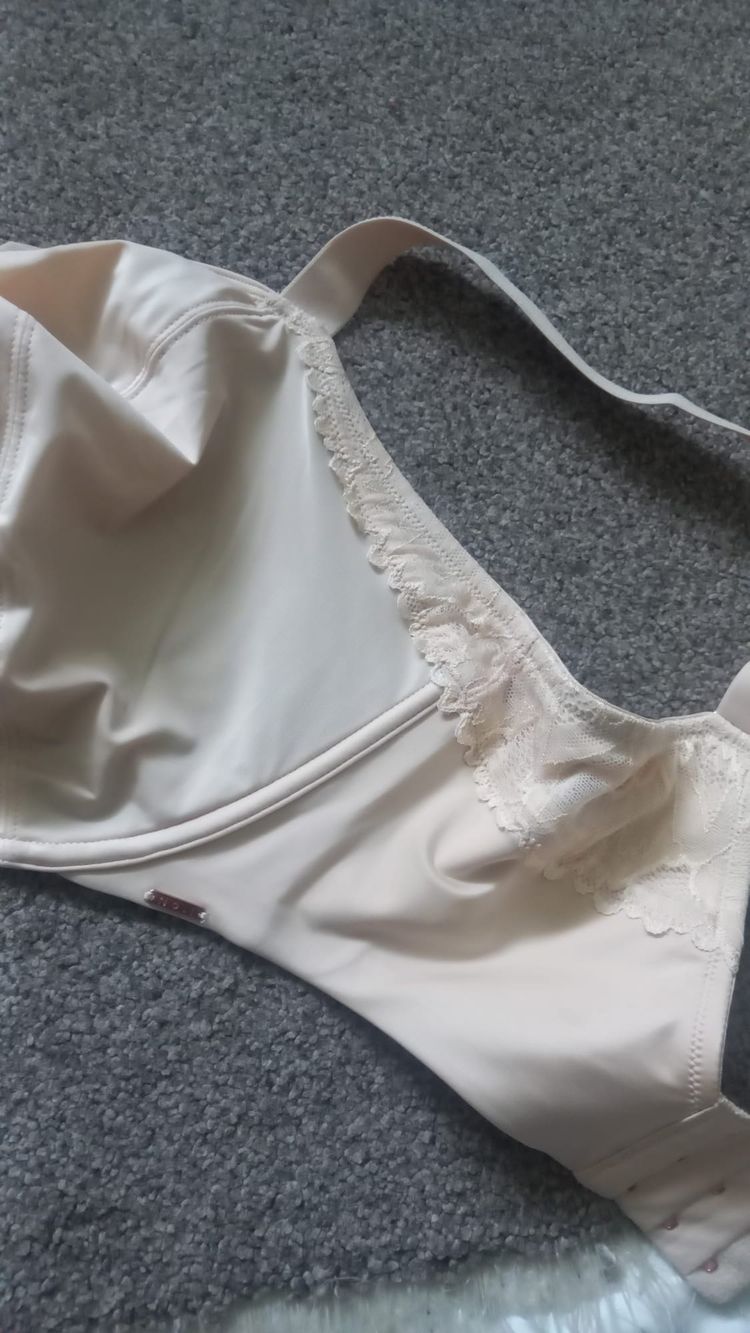 Kelly T-Shirt Bra Black A-GG Cup 3