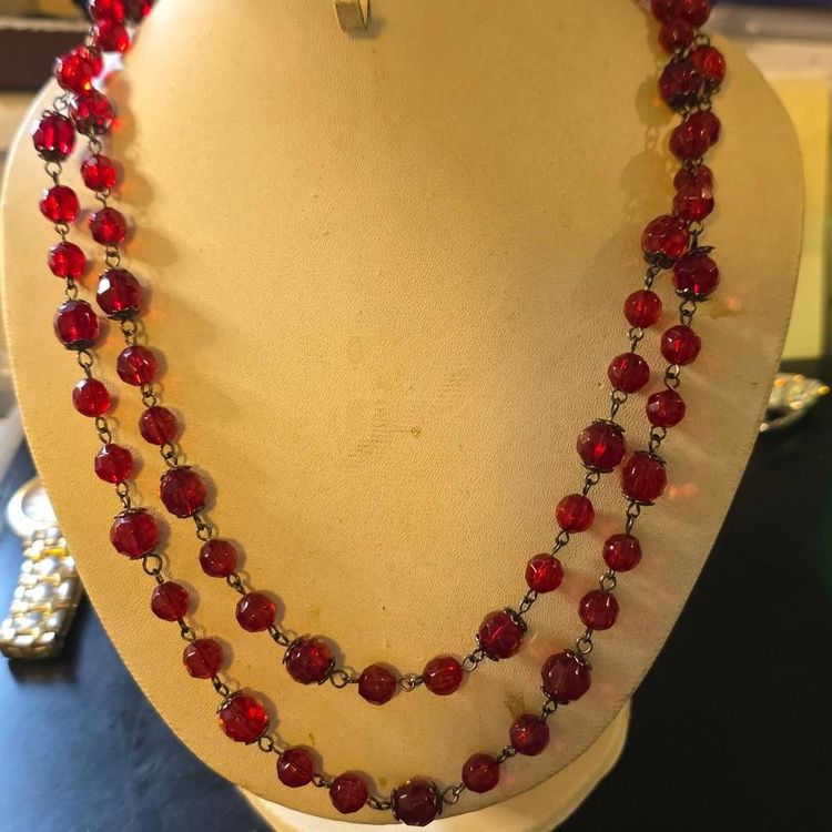 Immagine di Red Beaded Necklace cherry glass  4