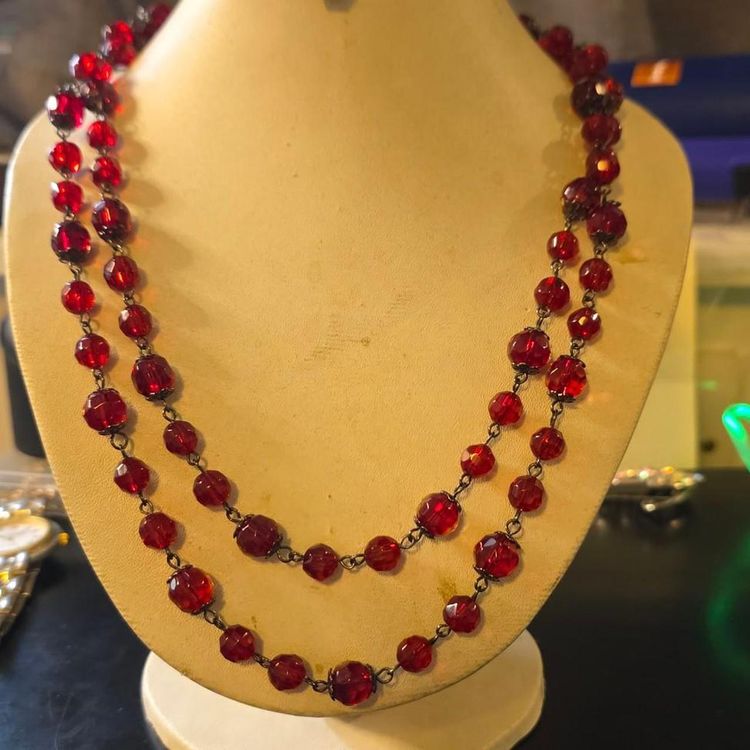 Immagine di Red Beaded Necklace cherry glass  6