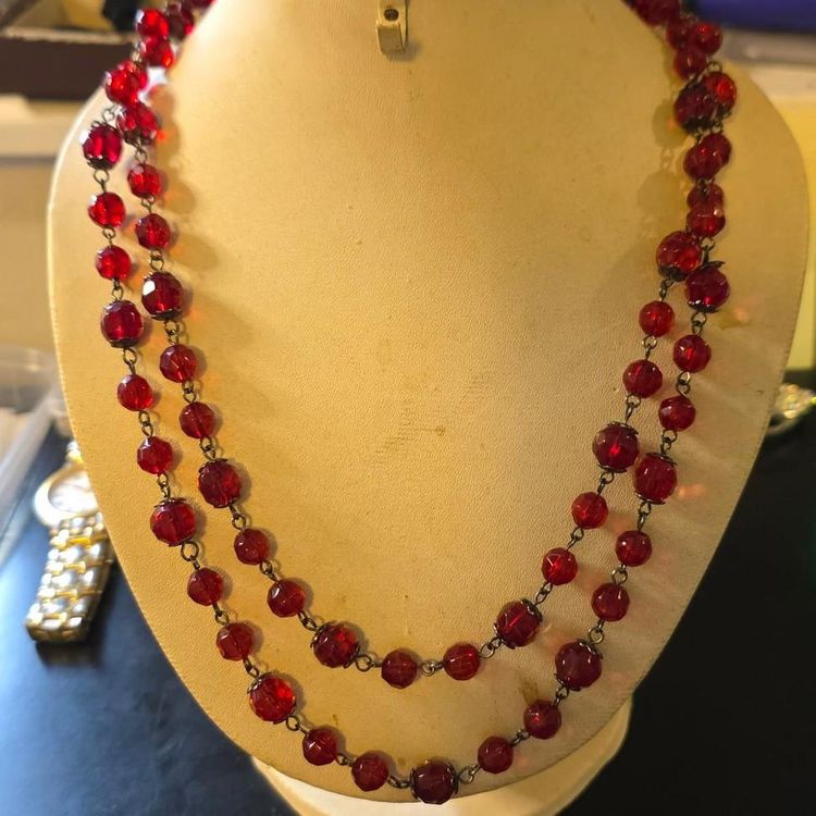 Immagine di Red Beaded Necklace cherry glass  3