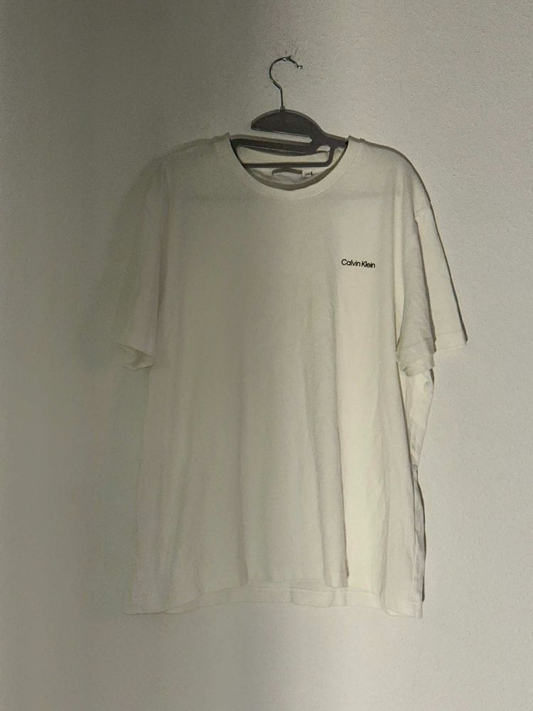 Calvin Klein White T-Shirt