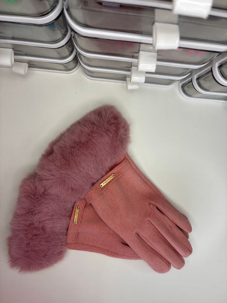 Gloves 3