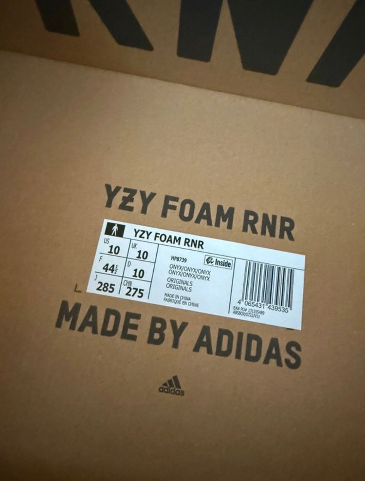 Immagine di Adidas Yeezy Foam Runner Onyx HP8739 – 44 2/3 8