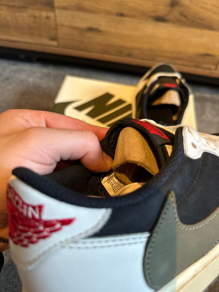 Nike Air Jordan 1 Travis Scott “ Olive” U.K. 7.5 image 8