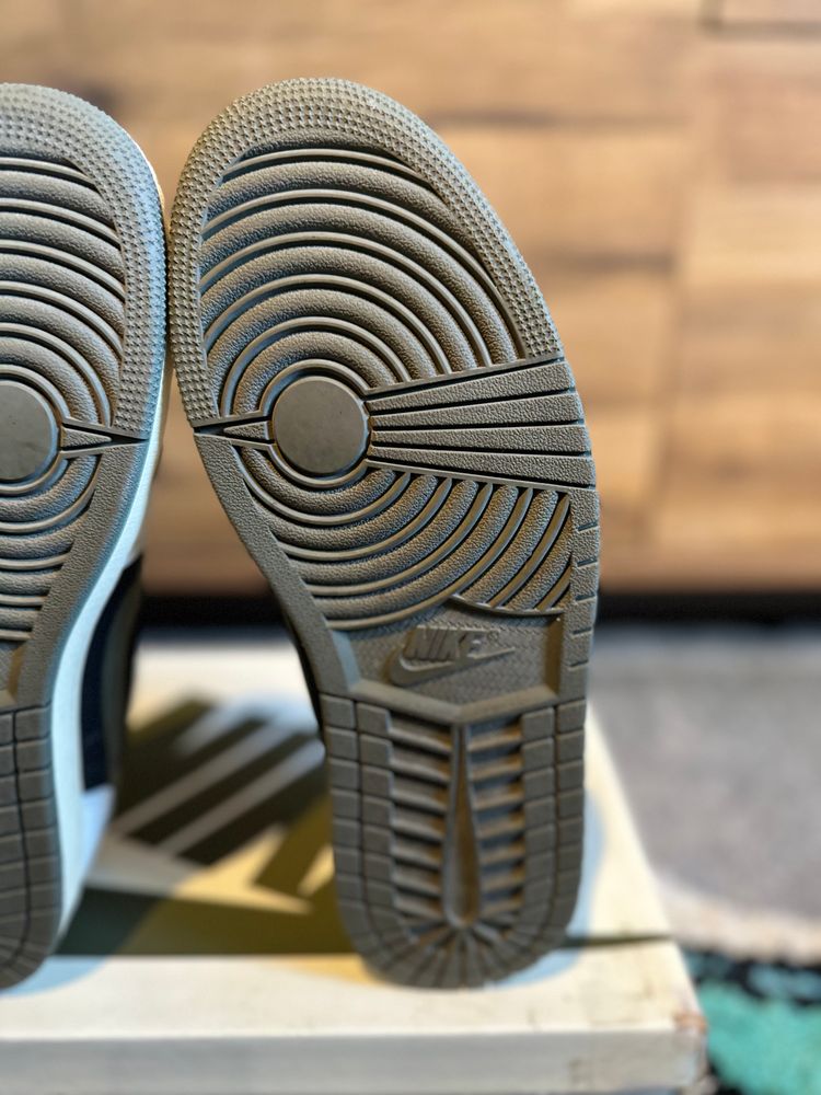 Nike Air Jordan 1 Travis Scott “ Olive” U.K. 7.5 image 5