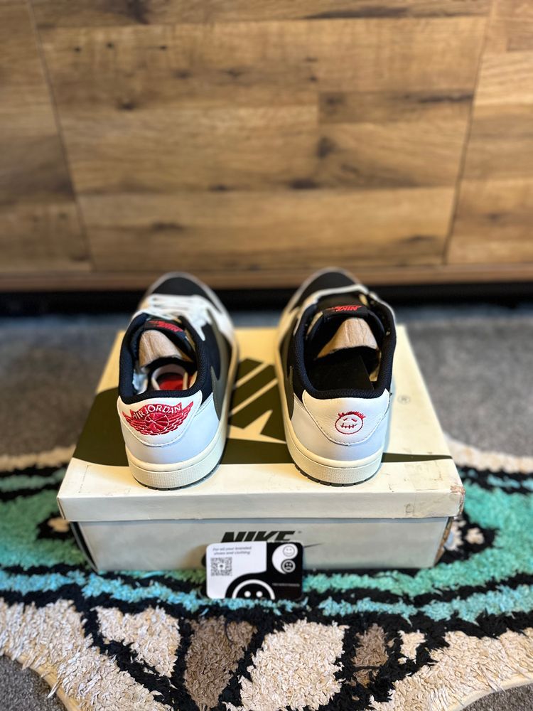 Nike Air Jordan 1 Travis Scott “ Olive” U.K. 7.5 image 7