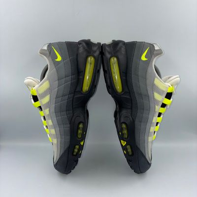 Nike Air Max 95 OG Neon 2020 UK 9.5 7