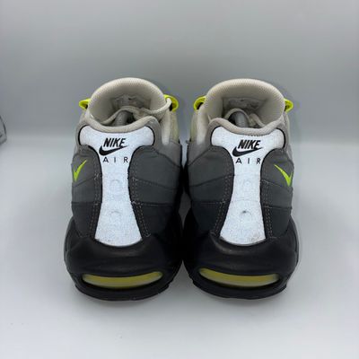 Nike Air Max 95 OG Neon 2020 UK 9.5 4
