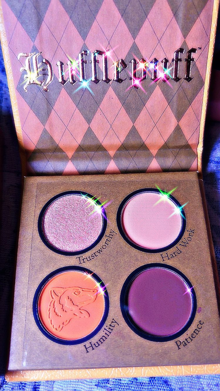 Immagine di Sheglam Harry Potter Hufflepuff Eyeshadow Palette 2