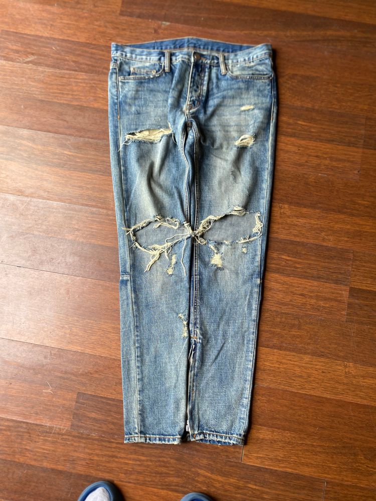 Mnml Distressed Blue Jeans 3