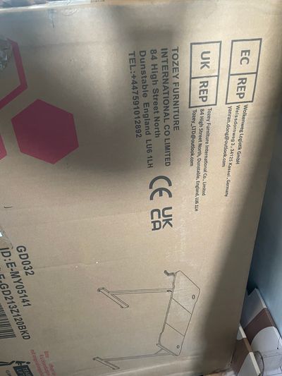 Computer desk