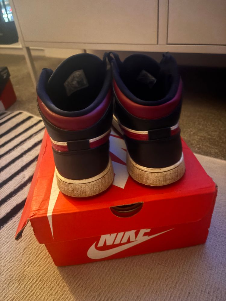 Nike Nike Air Jordan 1 Mid Sneakers product image