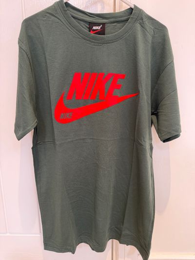 Nike T-Shirt - Factory Seconds