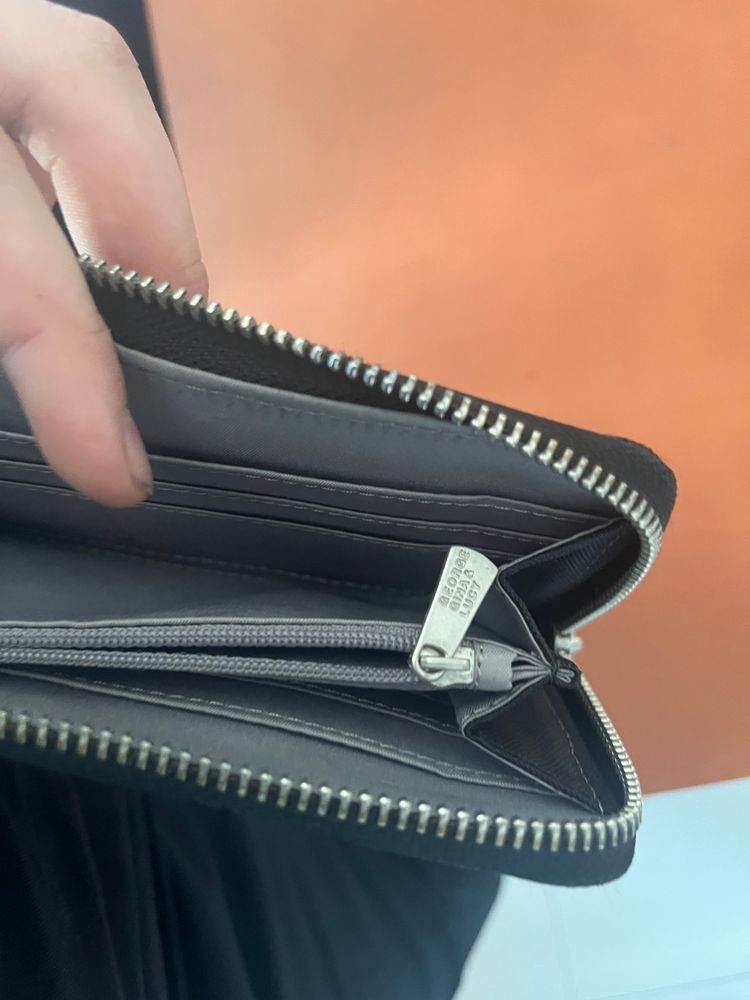 George Gina & Lucy Black Zip Wallet 5