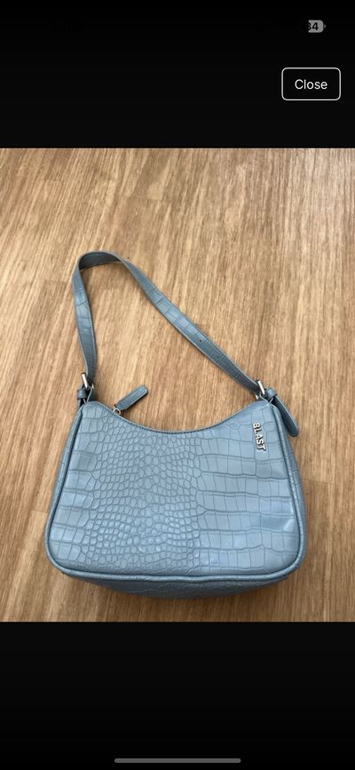blue textured shoulder bag