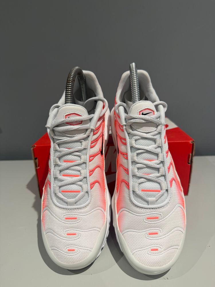 Nike Air Max Plus Pink Coral Uk 4.5 image 3