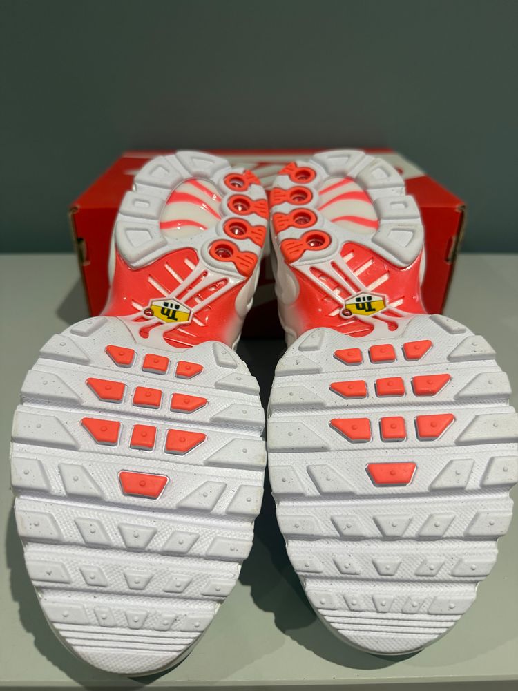 Nike Air Max Plus Pink Coral Uk 4.5 image 4