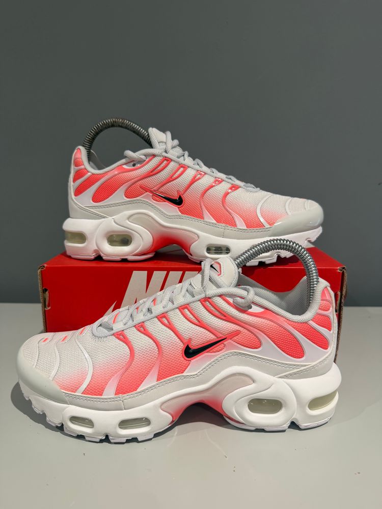 Nike Air Max Plus Pink Coral Uk 4.5 image 1
