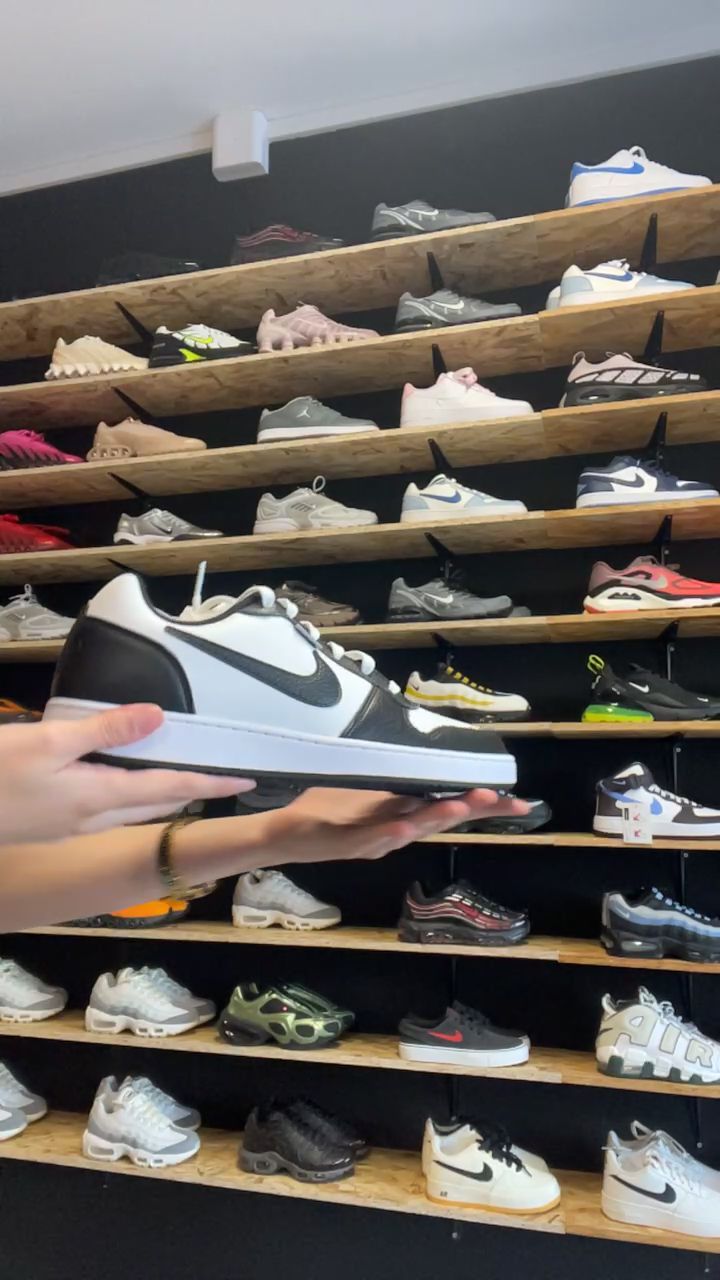 Nike Ebernoon Low Premium image 1
