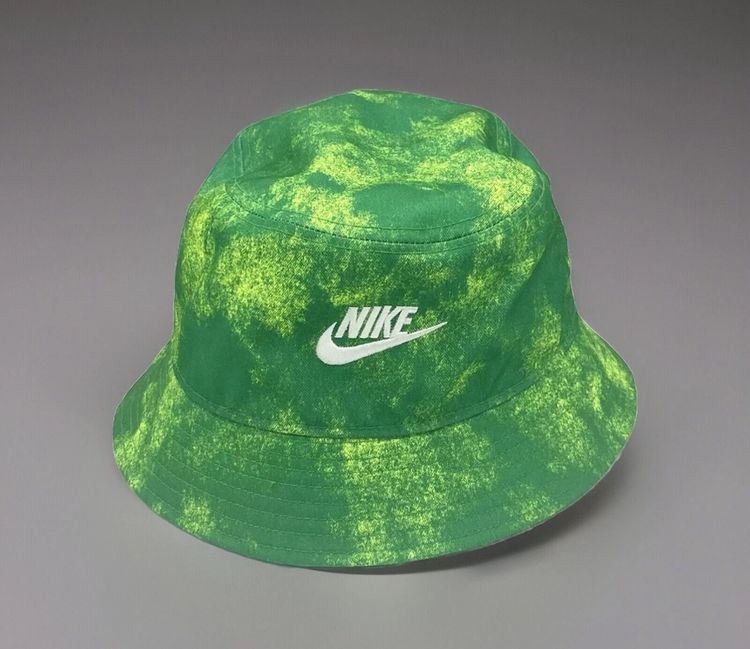 Nike green bucket hat