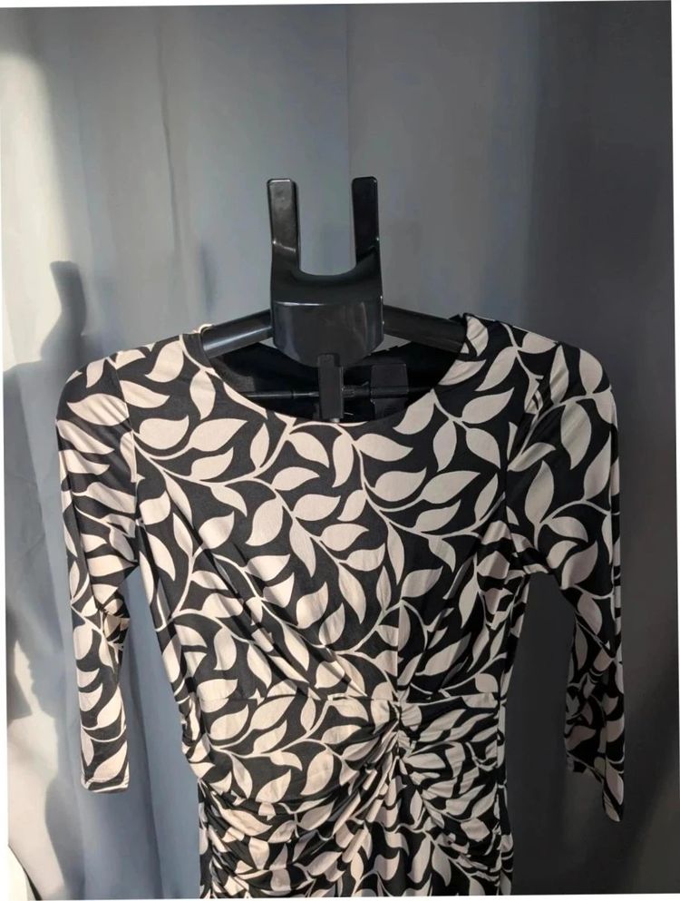 Laura Ashley Archive Black White Leaf Print Ruched Midi Dress UK 8 S image 2