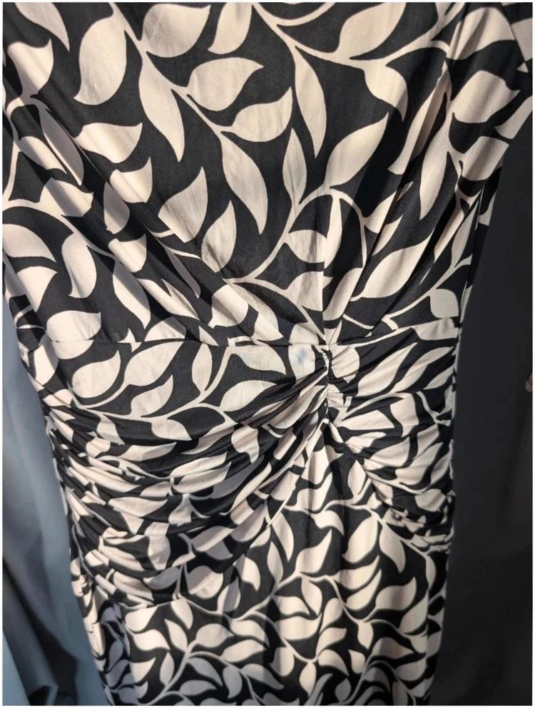 Laura Ashley Archive Black White Leaf Print Ruched Midi Dress UK 8 S image 3