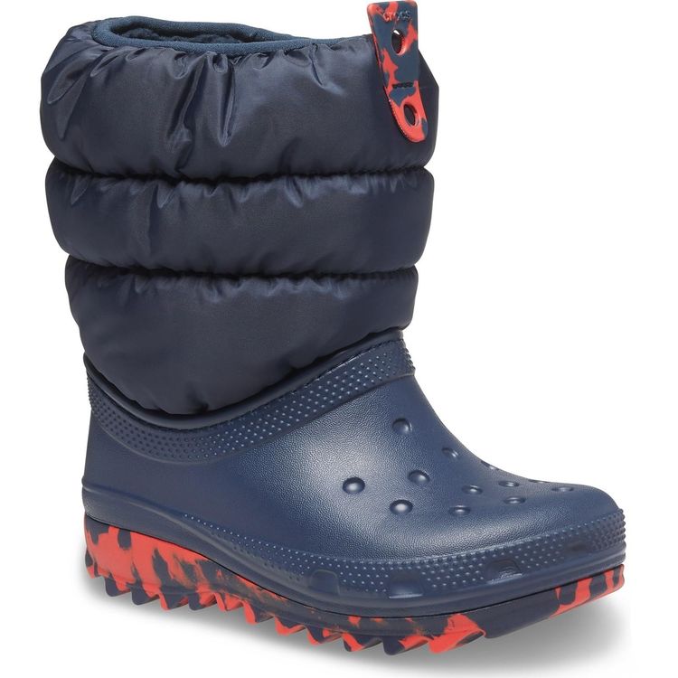 Crocs Classic Neo Puff Boot 17