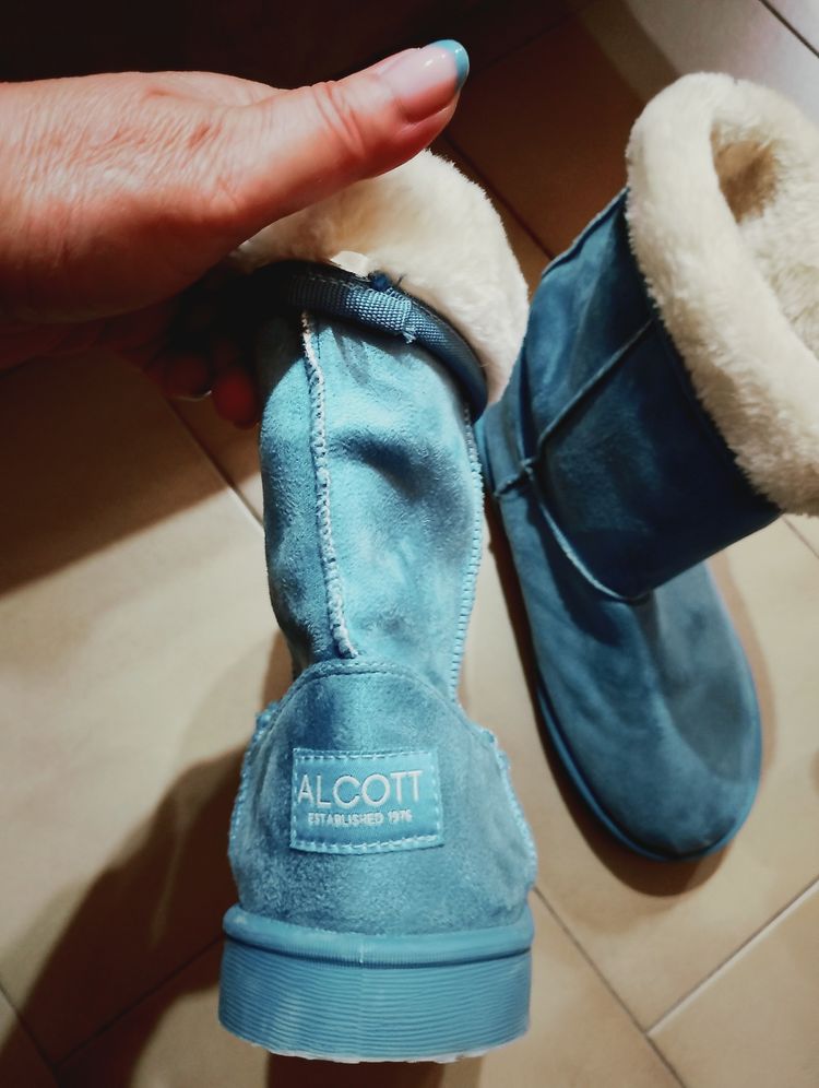 Alcott Blue Suede Winter Boots 6