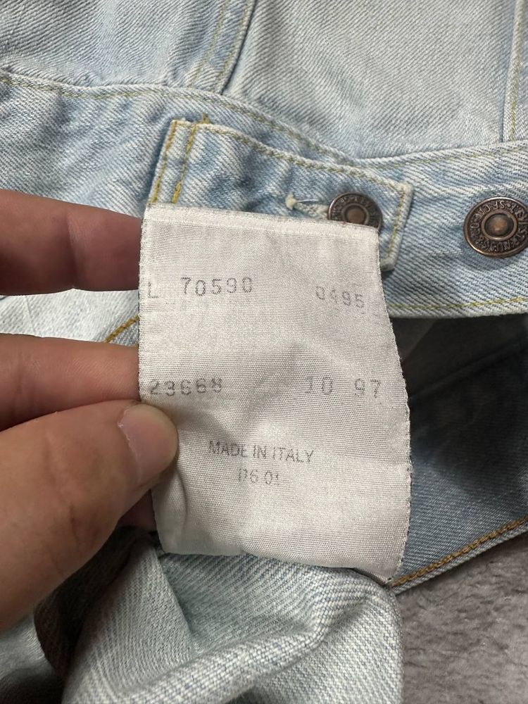 Immagine di Levi Strauss & Co. Light Blue Denim Jacket 1997 5