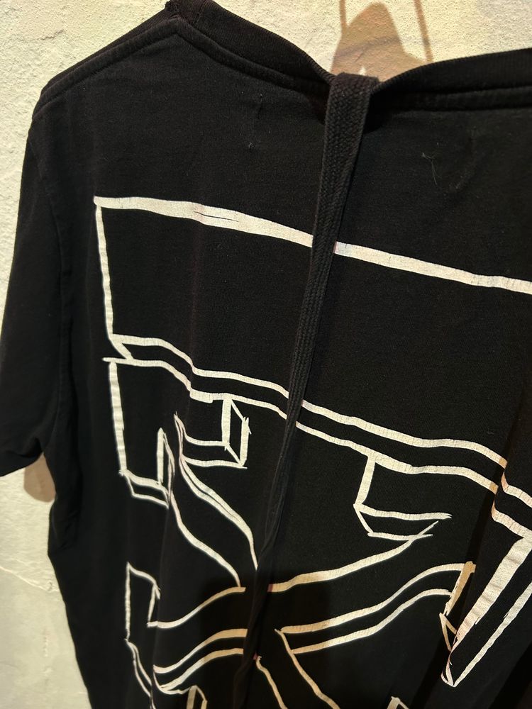 Off-White Black Graphic T-Shirt image 2
