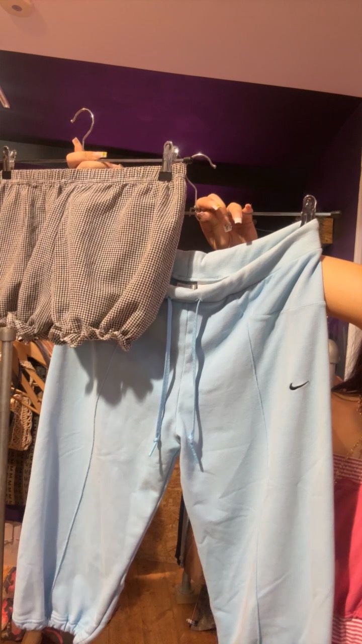 Nike Nike capris and bloomers product image