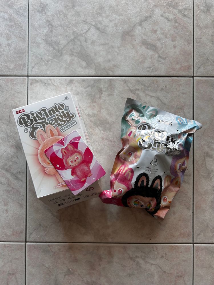 Labubu Popmart Labubu Big Into Energy - Love product image