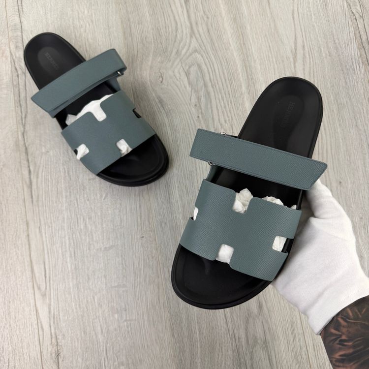 Immagine di Hermes Men’s Chypre Sandals - 45 4