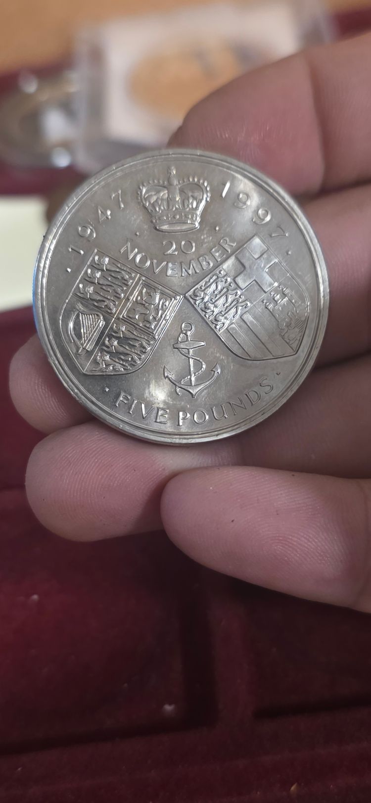 £5 pound Commemorative Coin £7 6