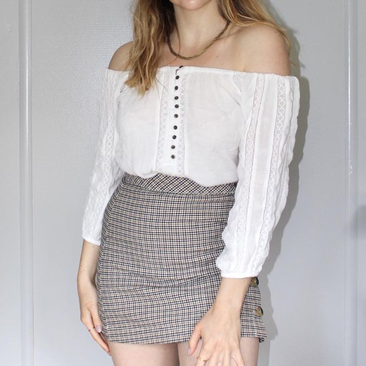 Forever 21 Gorgeous vintage style white bardot blouse with buttons and lace detail🤎 product image