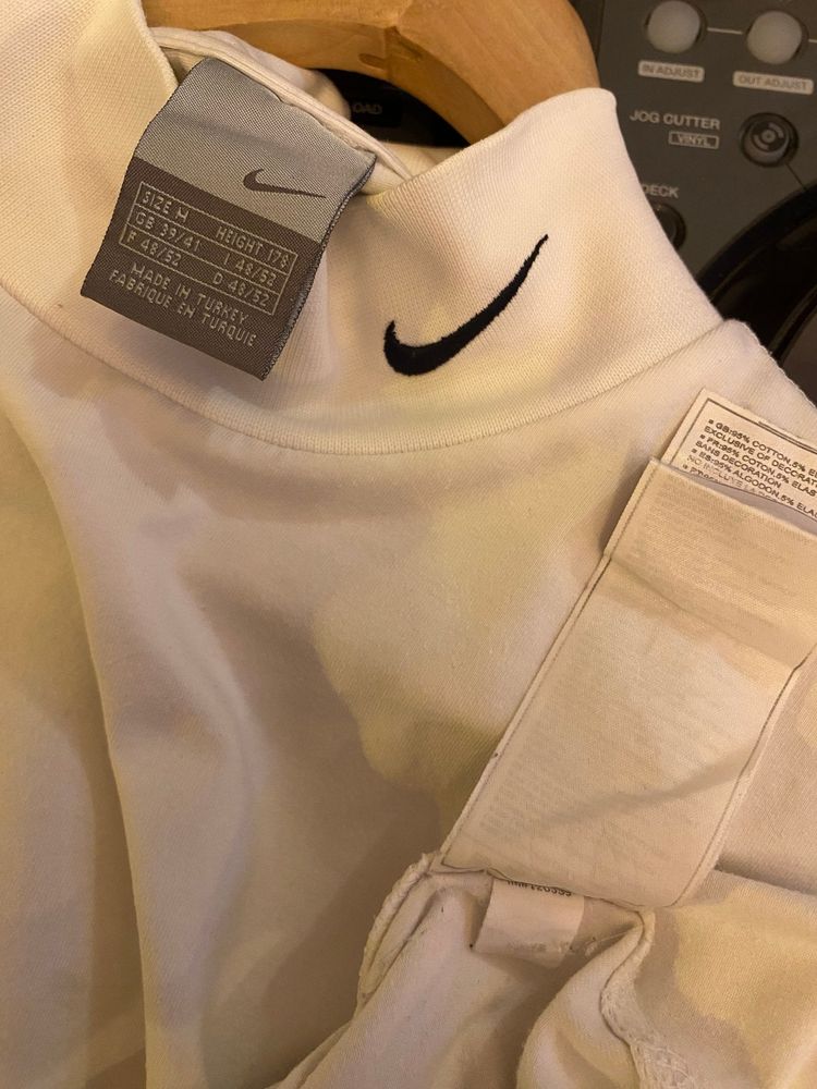 2000s Nike Solo Swoosh Raised Neck Long Sleeve Tee imagen 6