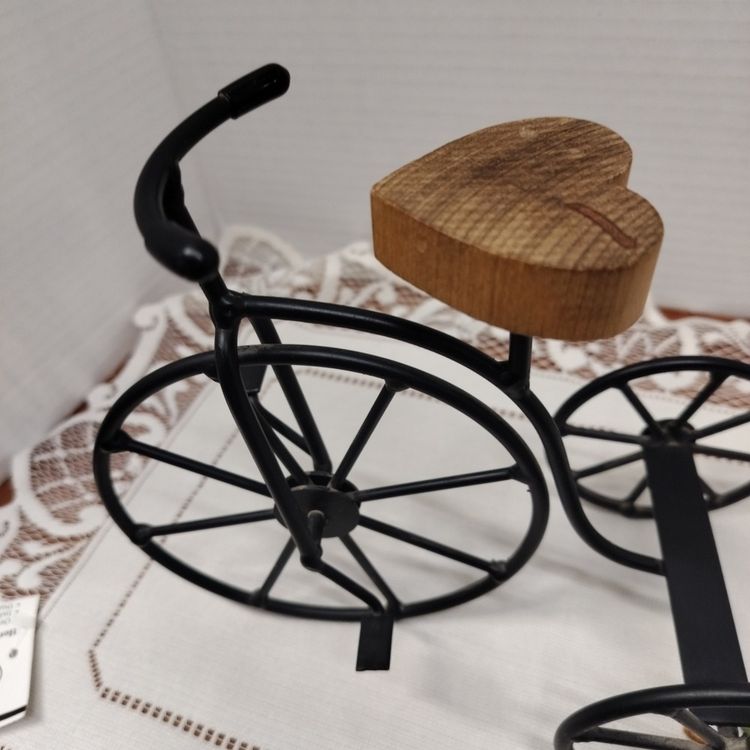 Decorative Tricycle Figurine image 2