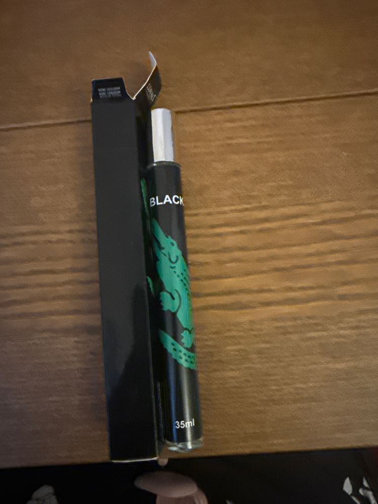 Black perfume  3