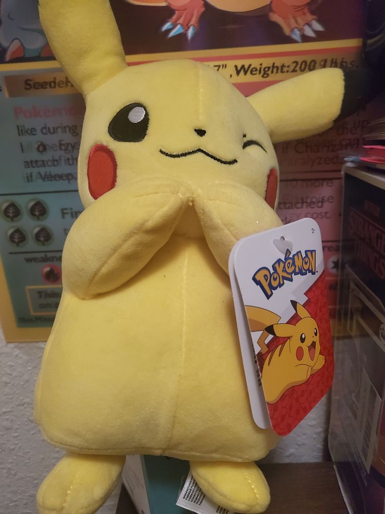 Pokemon Pikachu Plush NWT
