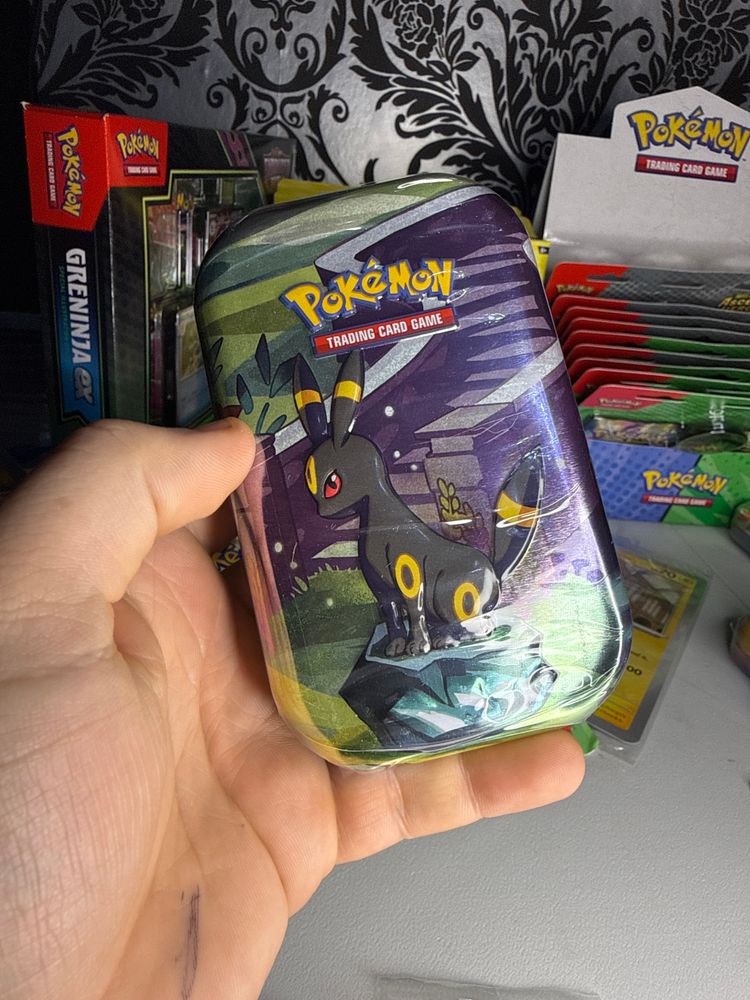 Pokémon Trading Card Game Tin