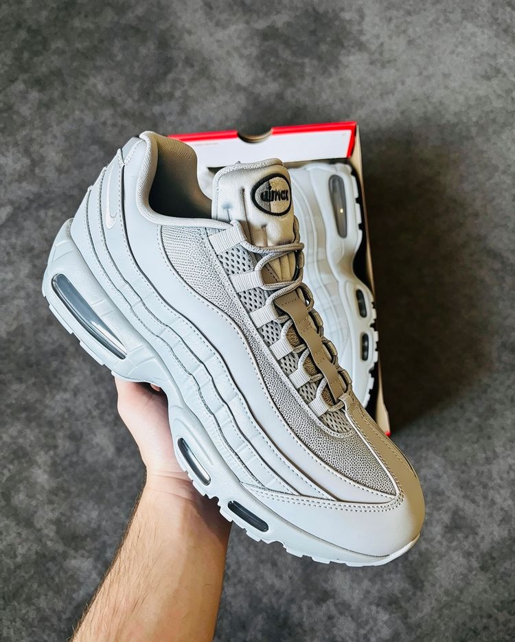 Nike Air Max 95 OG wolf grey uk 12 brand new 
