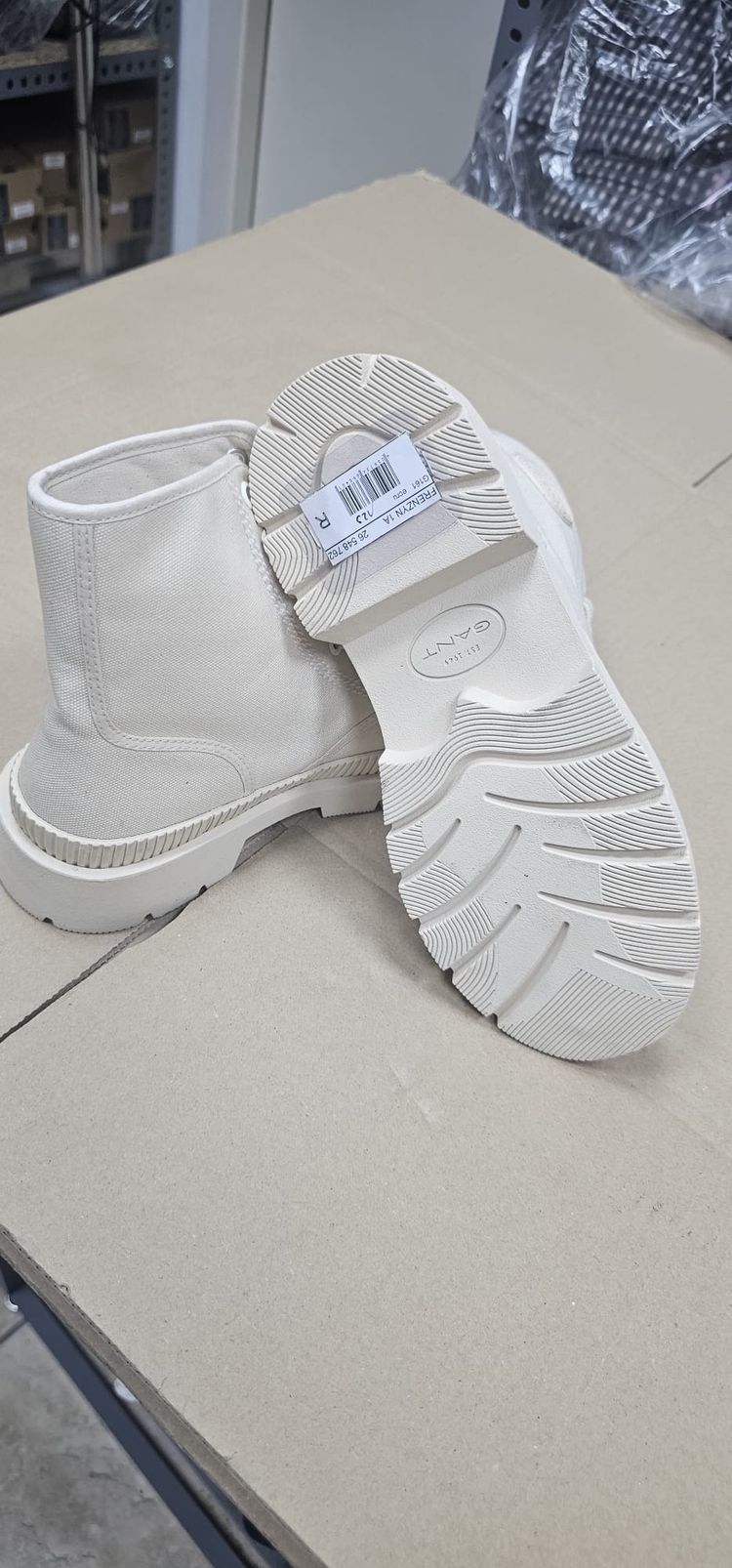 Immagine di white high-top canvas boots GANT 2