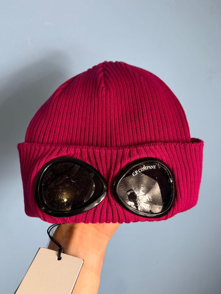 BNWT One Size C.P. Company Pink Fine Knit Goggle Beanie Hat image 1